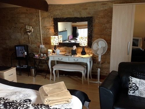 ราเวนคาร์ ฟาร์ม เบด แอนด์ เบรกฟาสต์ Bed & Breakfast Mosborough ภายนอก รูปภาพ